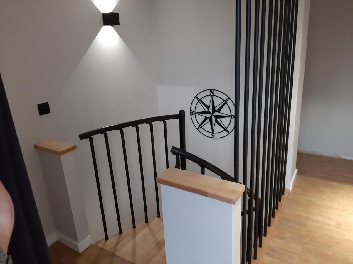 Apartament Willa Pod Sosnami Zator Przeciszow Extérieur photo